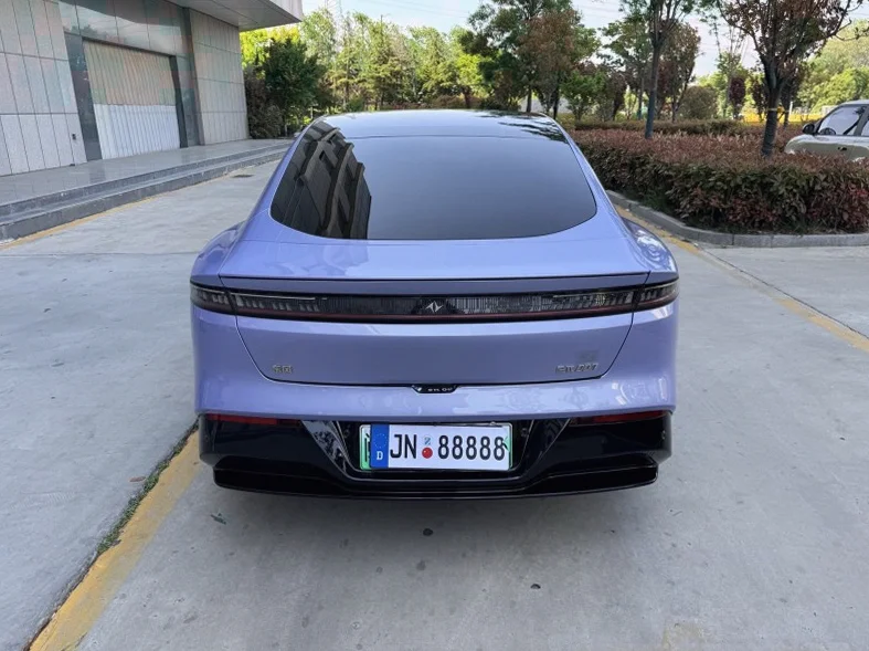 东风奕派 驾驶室