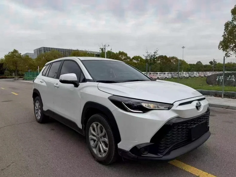 丰田锋兰达 正面外观三