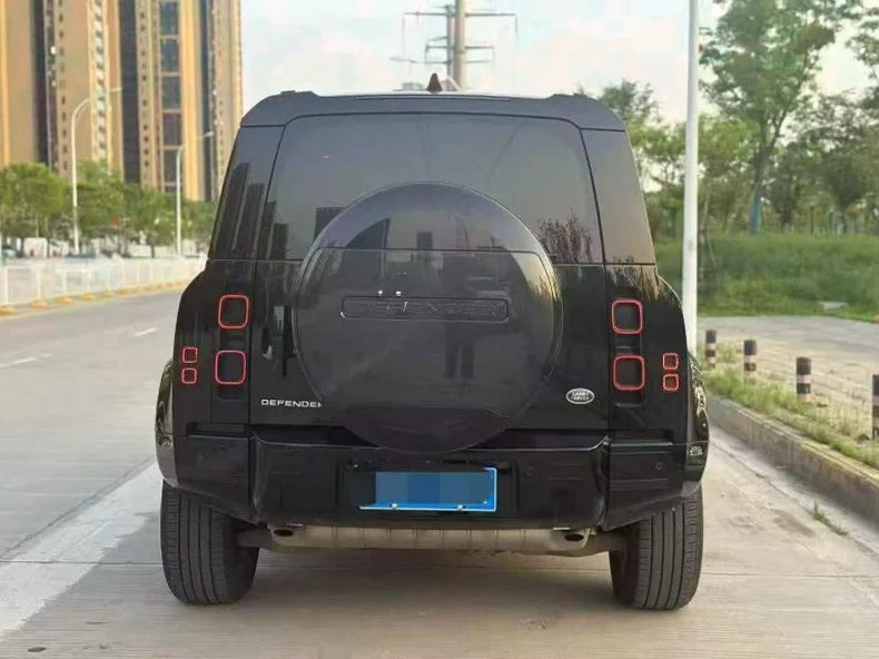 路虎卫士 驾驶室