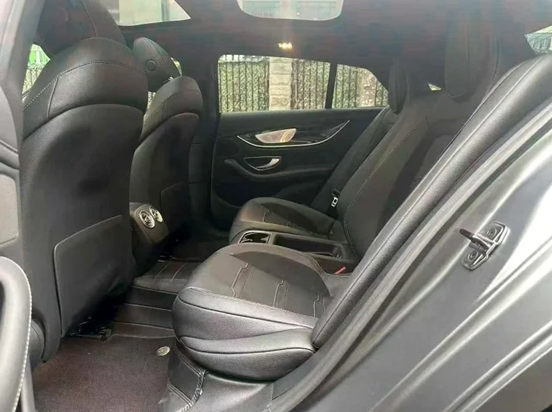 奔驰AMG 后面外观二