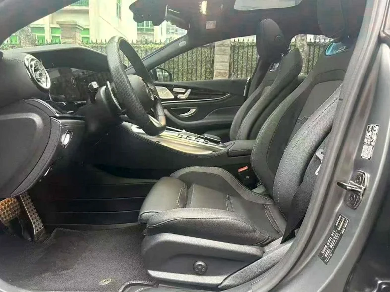 奔驰AMG 正面外观三