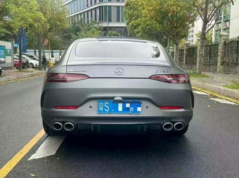 奔驰AMG 内饰后排