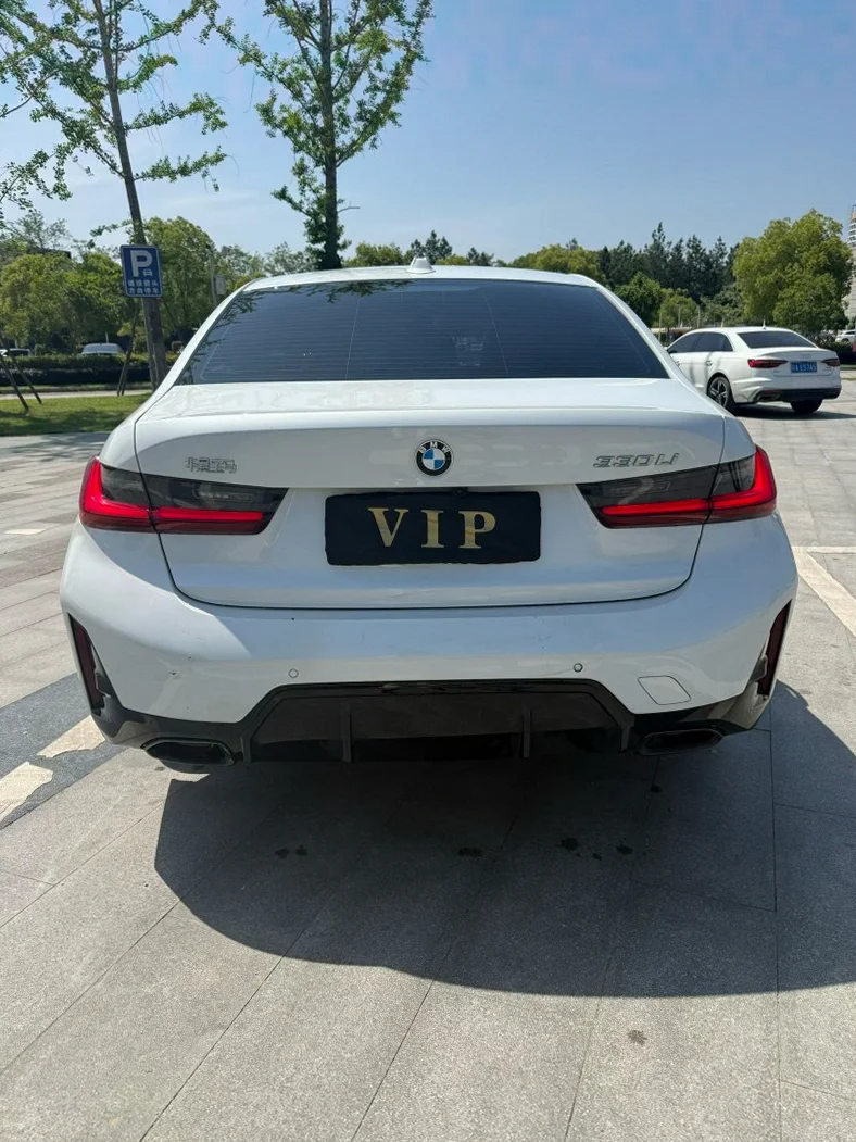 宝马3系 驾驶室