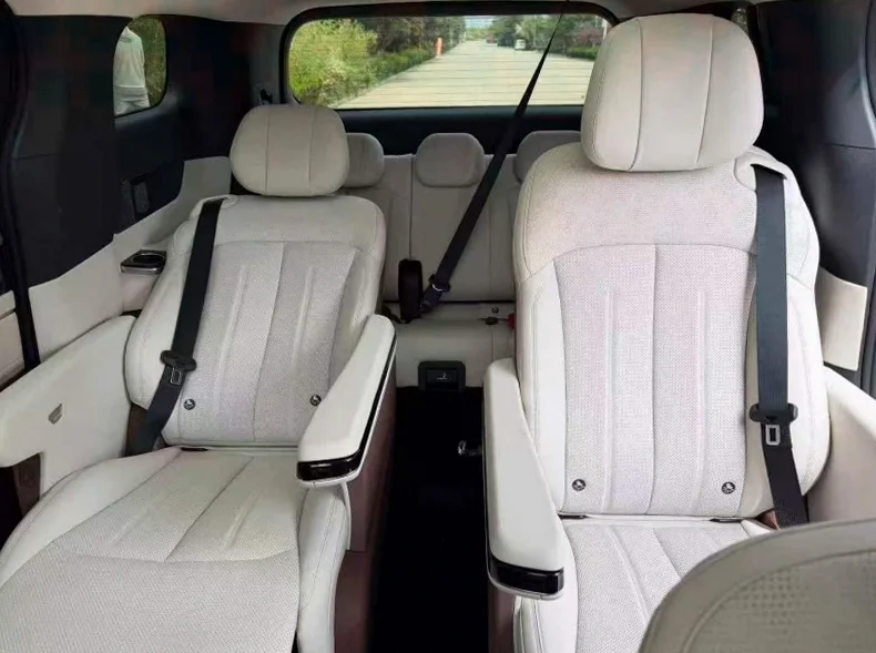 比亚迪夏 后面外观三