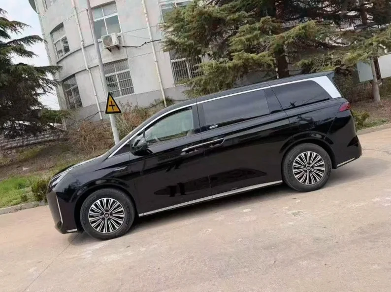 比亚迪夏 正面外观三