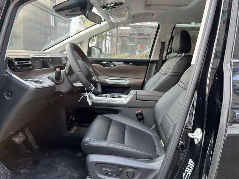 传祺E8 后面外观一