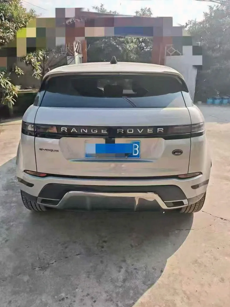 路虎极光 驾驶室