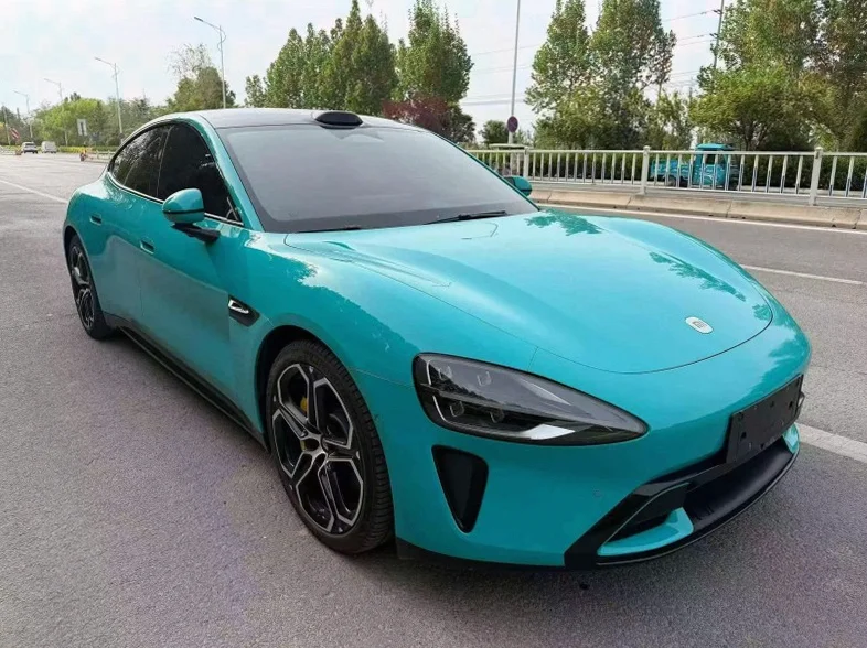 小米SU7 正面外观二