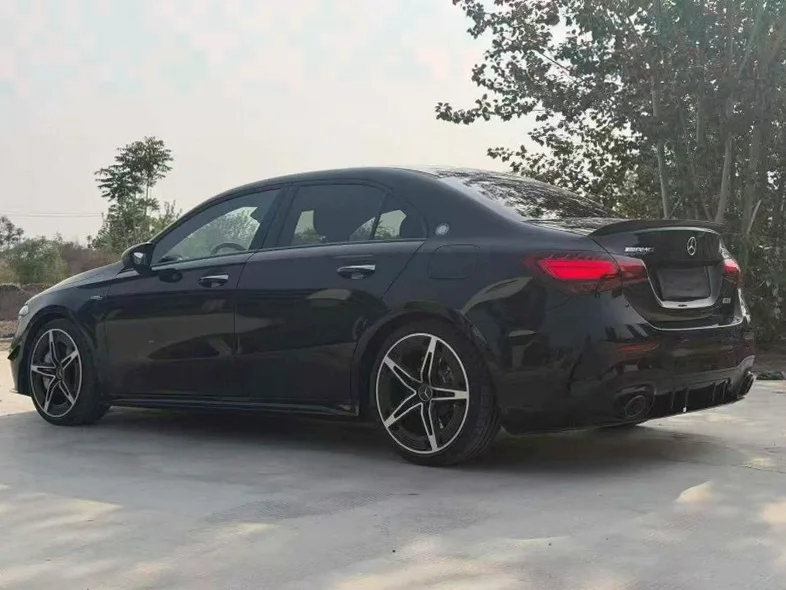 奔驰AMG 内饰前排