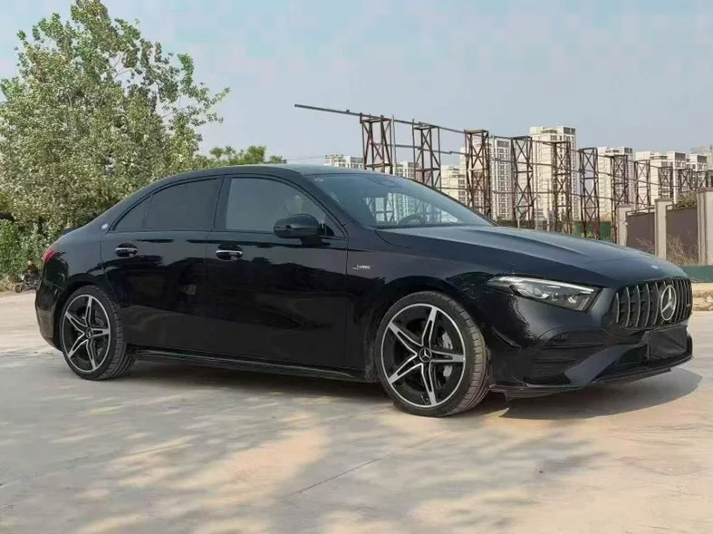 奔驰AMG 正面外观二