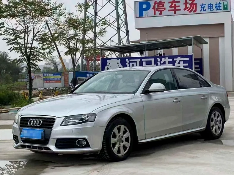 奥迪A4L 正面外观三