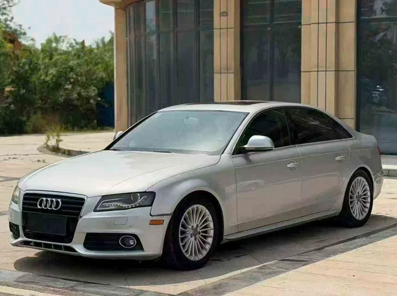 奥迪A4L 正面外观三