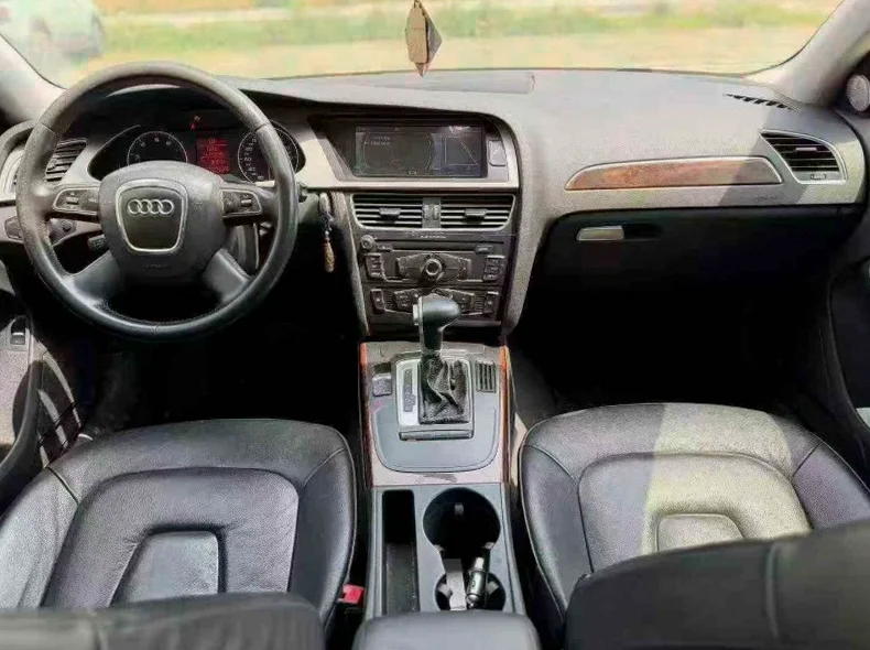 奥迪A4L 后面外观二