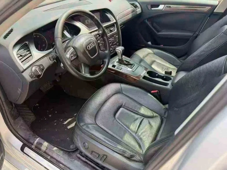 奥迪A4L 后面外观一