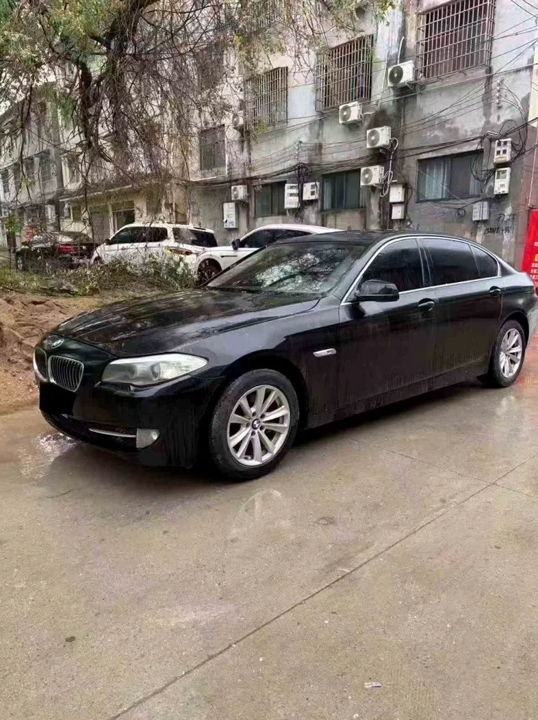 宝马5系 正面外观三