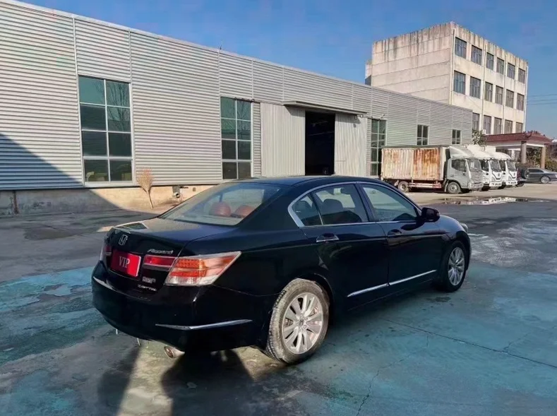 本田雅阁 后面外观二