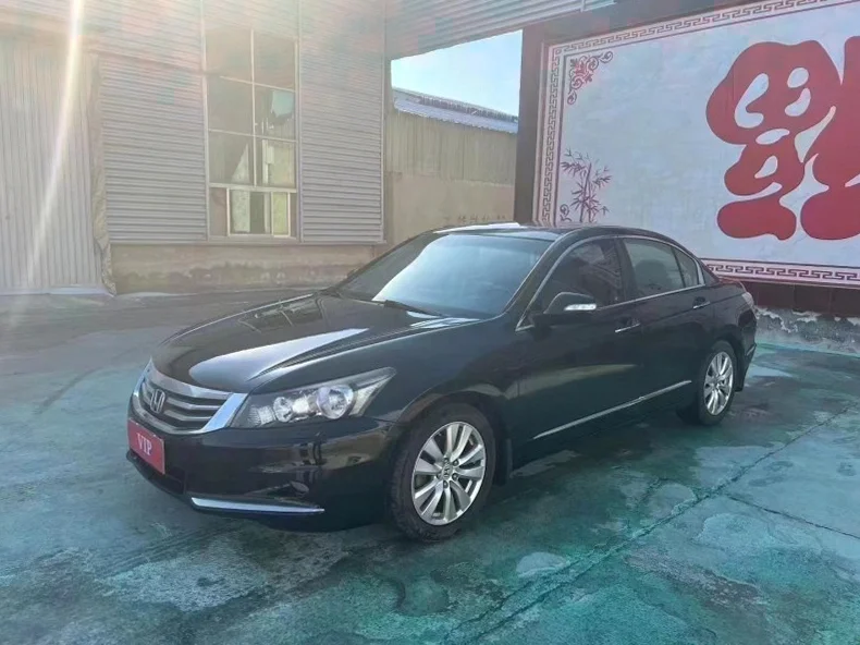 本田雅阁 正面外观二