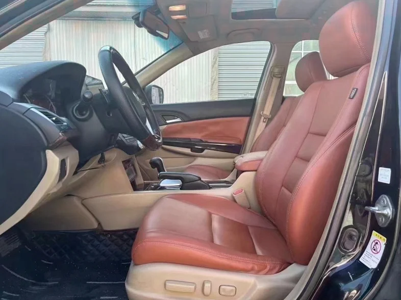 本田雅阁 后面外观三