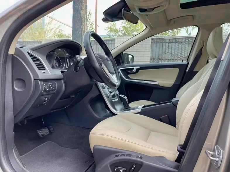 沃尔沃XC60 后面外观三