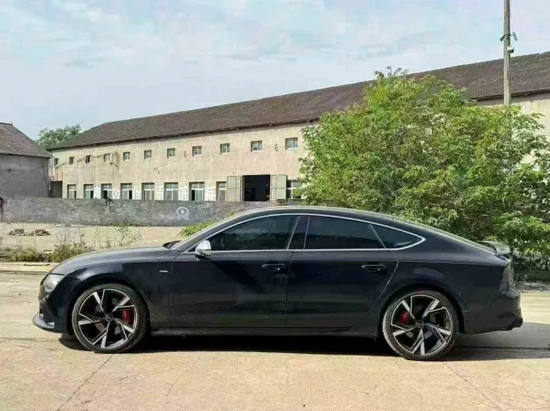 奥迪A7L 正面外观三