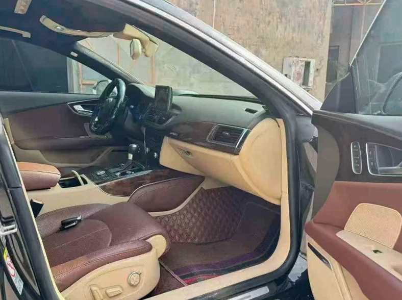 奥迪A7L 后面外观二