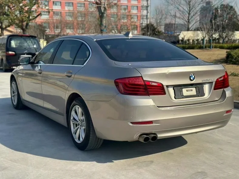 宝马5系 后面外观三