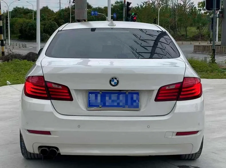 宝马5系 内饰后排