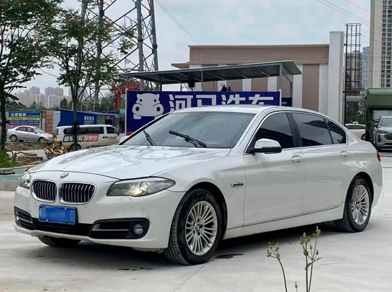 宝马5系 正面外观二