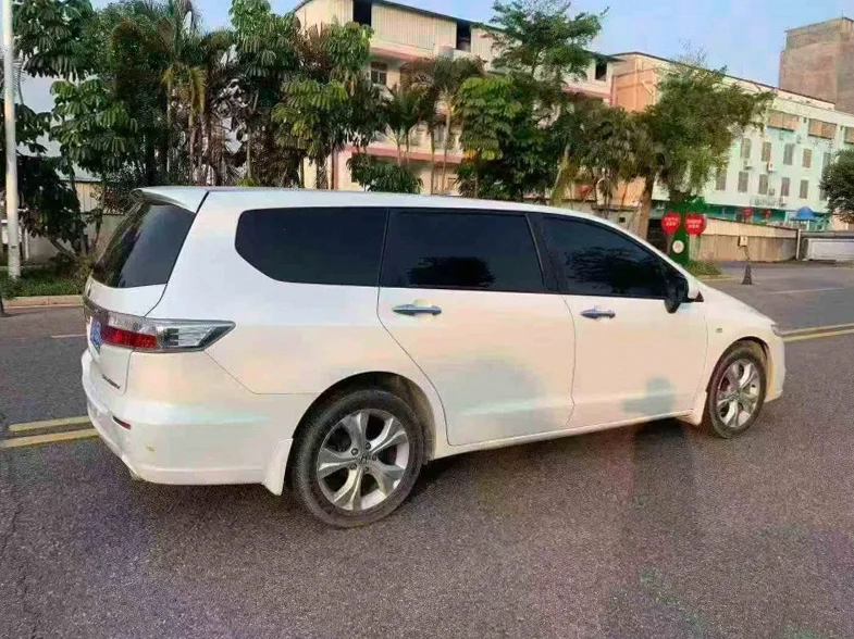 本田奥德赛 内饰后排