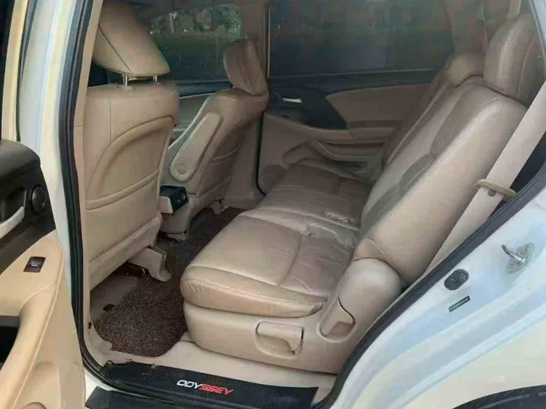 本田奥德赛 后面外观三