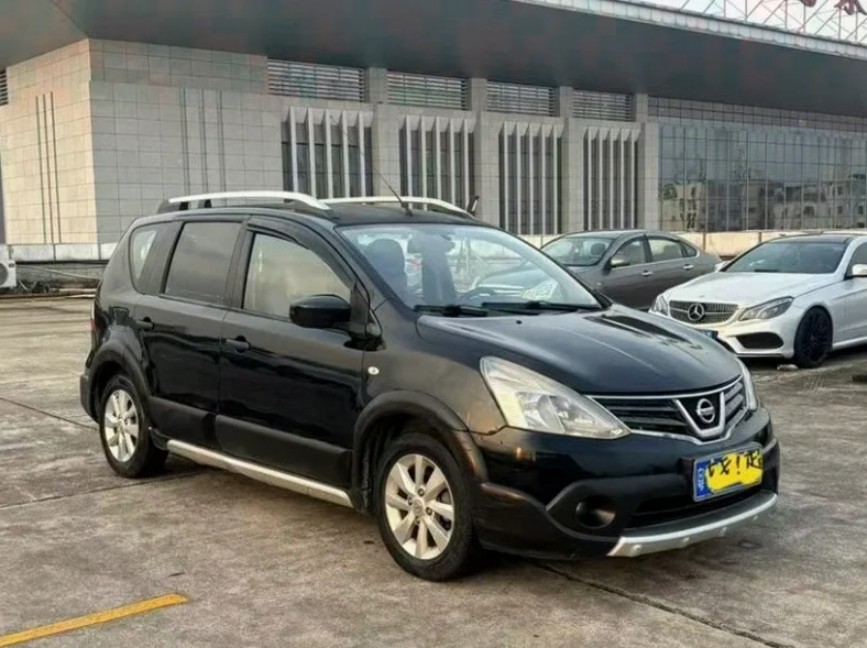 日产骊威 正面外观三