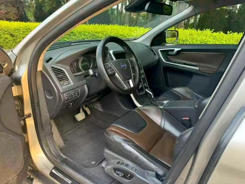 沃尔沃XC60 后面外观三