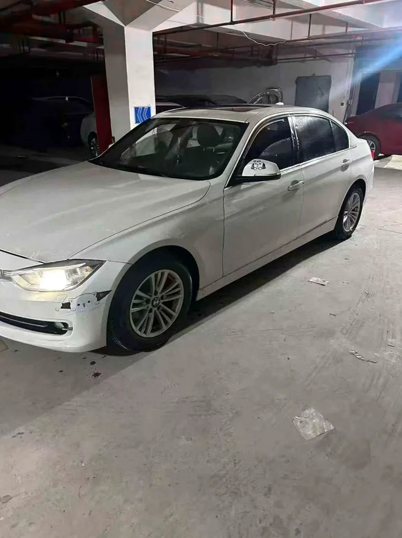 宝马3系 正面外观三