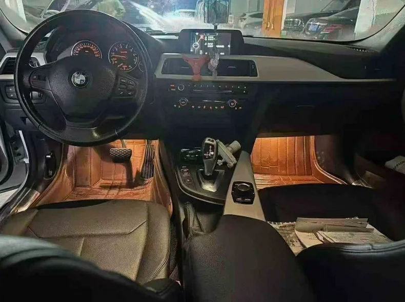 宝马3系 后面外观一