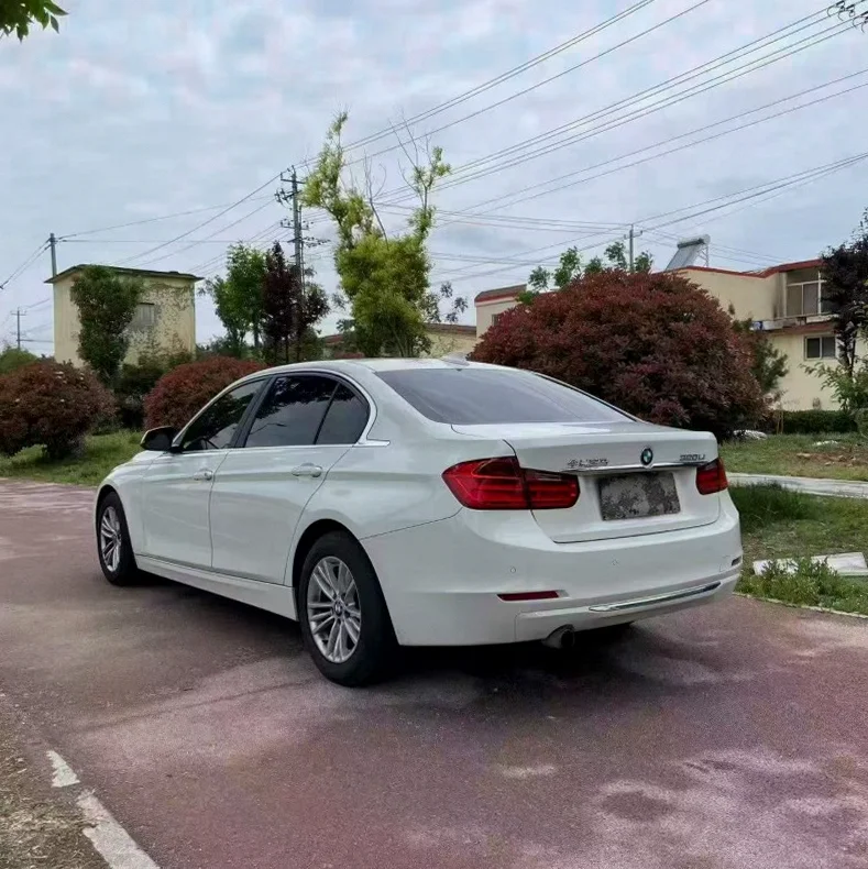 宝马3系 后面外观三