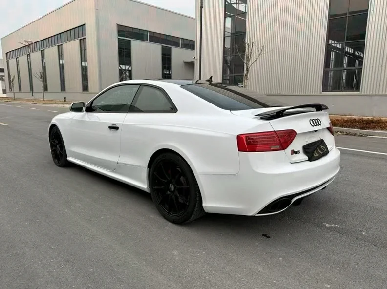 奥迪RS5 内饰前排