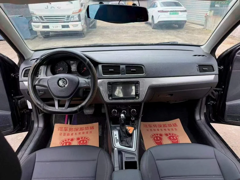 大众朗逸 后面外观二