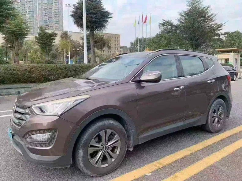 现代新胜达 正面外观二