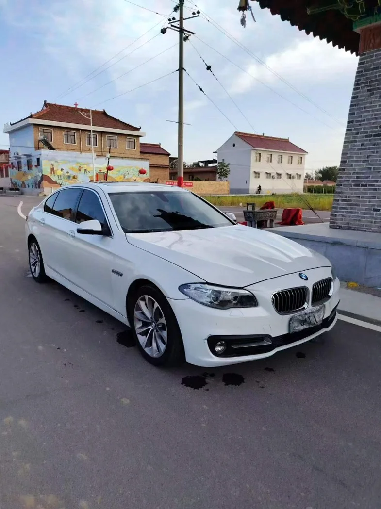 宝马5系 正面外观三