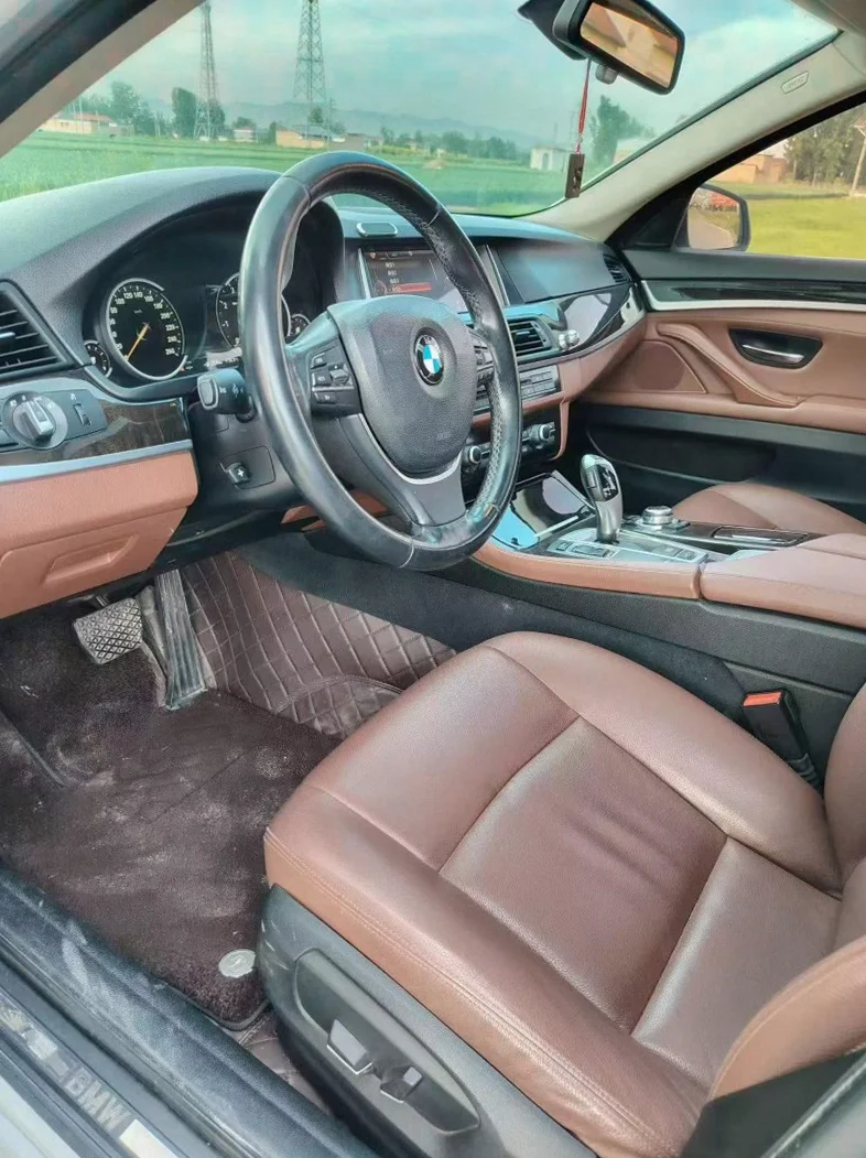 宝马5系 后面外观三