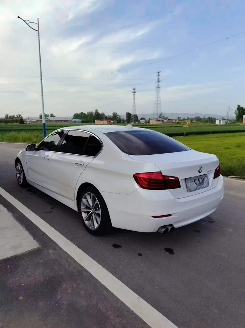 宝马5系 内饰后排