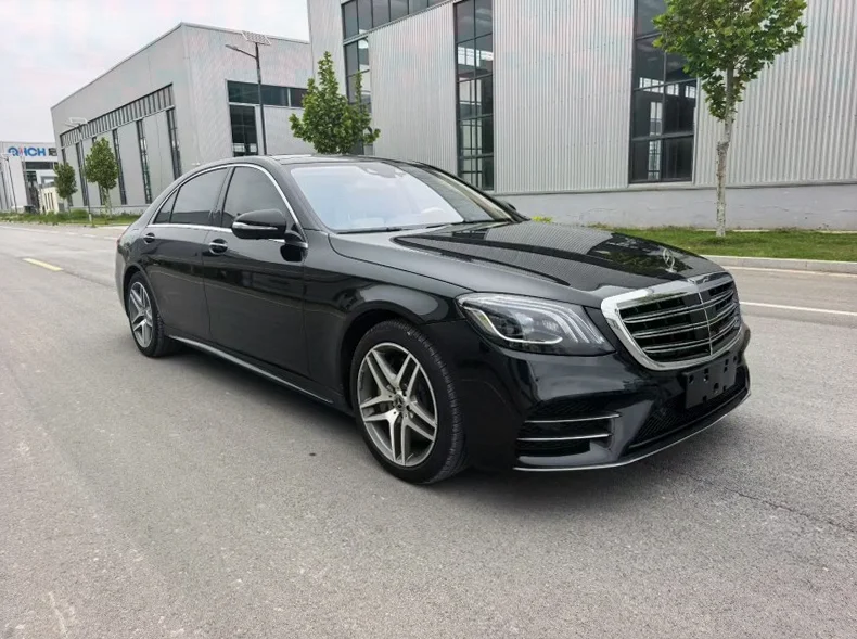 奔驰S 正面外观三