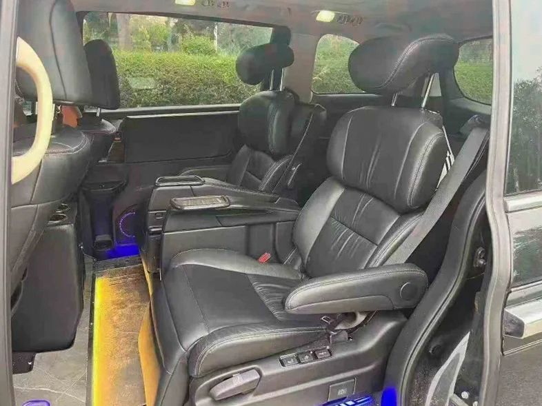 本田艾力绅 后面外观二