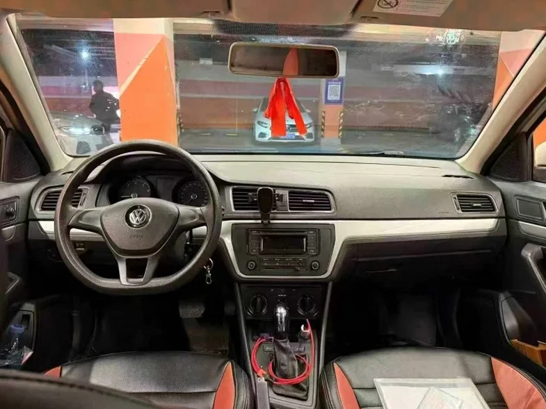 大众朗逸 后面外观一