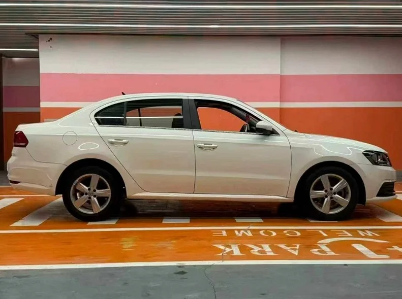 大众朗逸 驾驶室