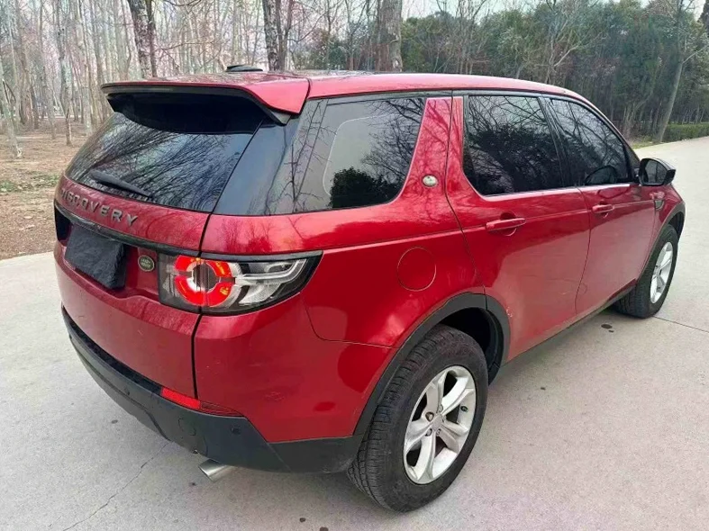 路虎发现神行 内饰后排