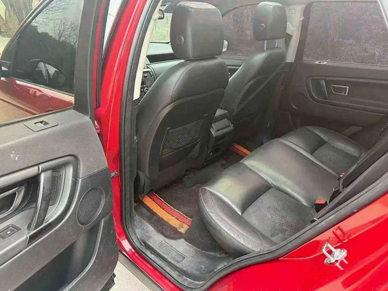 路虎发现神行 后面外观一