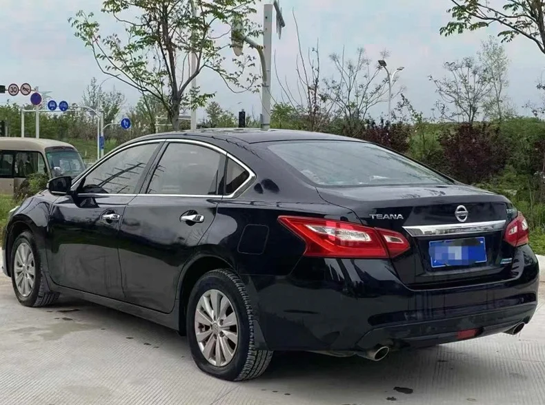 日产天籁 驾驶室