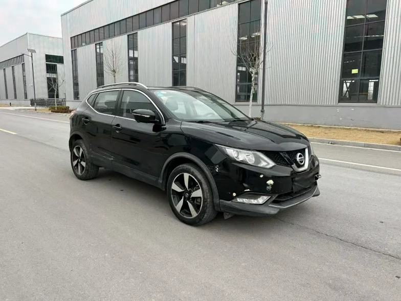 日产逍客 正面外观二