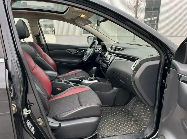 日产逍客 后面外观二